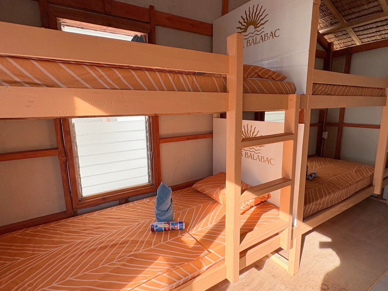 Intérieur simple d'un hébergement à Balabac